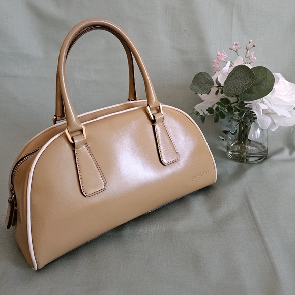 Women's Prada Tan Leather Top Handle High-End Luxury Handbag (LIMITED EDITION) - Picture 2 of 16